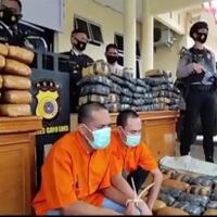 diangkut-2-mobil-pengiriman-8-karung-ganja-digagalkan-polres-gayo-lues