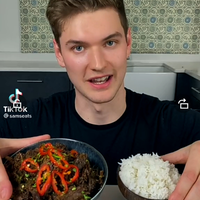 viral-bule-memasak-rendang-dan-kamu-memasak-apa