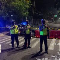 ppkm-darurat-polisi-pelototi-bulungan-hingga-danau-sunter