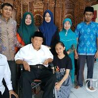 memori-harmoko-kala-berkunjung-ke-ponpes-wonogiri-minta-dinyanyikan-tembang-jawa