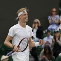 menegangkan-petenis-denis-shapovalov-melaju-ke-semifinal-wimbledon-2021