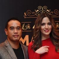 nia-ramadhani-dan-ardi-bakrie-ditangkap-sabu-jadi-barang-bukti