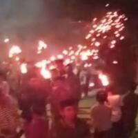 tangkal-covid-19-warga-pamekasan-gelar-pawai-obor-lantunkan-selawat-burdah