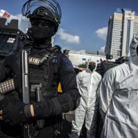 satu-pasien-covid-19-varian-delta-bisa-menularkan-117649-orang