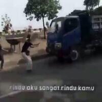 polisi-buru-sopir-truk-penabrak-pelajar-pembuat-konten-tiktok