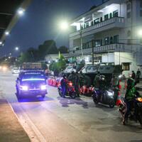 ada-100-titik-penyekatan-besok-pekerja-esensial-hanya-bisa-melintas-sebelum-10-pagi