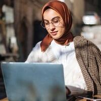 uni-eropa-izinkan-kantor-larang-karyawan-pakai-hijab
