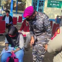 vaksinasi-massal-tni-al-target-suntik-1000-dosis-di-pesisir-tangerang