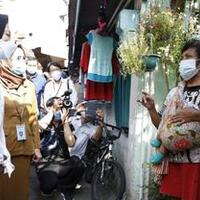 mensos-risma-sebut-pihaknya-siapkan-bansos-bagi-59-juta-warga-di-masa-ppkm-darurat
