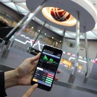 kasus-covid-19-turun-investor-asing-berburu-saham-perbankan-big-caps