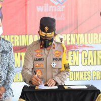 penuhi-kebutuhan-polda-diy-salurkan-12-ton-oksigen-dari-pt-wilmar-untuk-5-rs