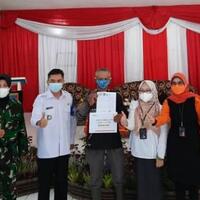 hindari-kerumunan-bantuan-sosial-tunai-di-kbb-disalurkan-secara-door-to-door