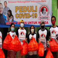 relawan-kib-jokowi-sediakan-500-makanan-gratis-tiap-hari-bagi-warga-isoman