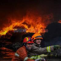 gudang-smpn-97-jakarta-terbakar-kerugian-capai-rp50-juta