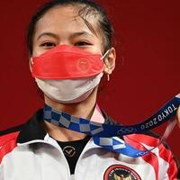 lifter-windy-cantika-berpeluang-raih-perak-jika-hou-zhihui-positif-doping