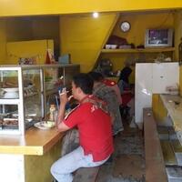 pemprov-dki-pedagang-dan-pengunjung-warteg-harus-sudah-divaksin