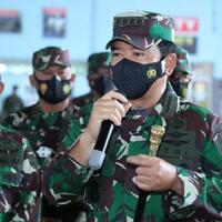 kelakuan-prajurit-tni-au-injak-kepala-bikin-2-komandan-hilang-jabatan