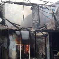 korsleting-listrik-3-rumah-di-karet-tengsin-diamuk-si-jago-merah