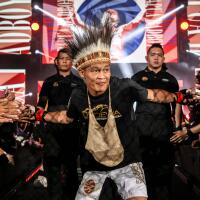 ketika-para-bintang-one-championship-pamerkan-busana-tradisional-di-panggung-global