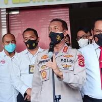 polda-sumsel-anak-akidi-tio-ke-polda-jelaskan-soal-bilyet-giro