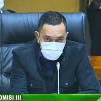 dpr-minta-kpk-awasi-pengadaan-laptop-pelajar-di-kemendikbudristek