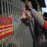 20-keluarga-isoman-di-perum-sukatani-rajeg-dapat-bansos-dari-polresta-tangerang