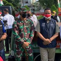 pangdam-jaya-dan-anies-baswedan-resmikan-sentra-vaksinasi-serviam