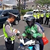 mulai-agustus-ini-jangan-asal-naik-motor-pemakai-2-tipe-motor-ini-diincar-polisi