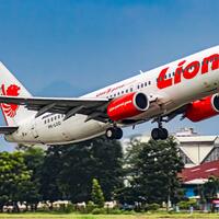 lion-air-merana-rumahkan-ribuan-karyawan-balikin-6-pesawat