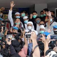 batal-bebas-hari-ini-masa-penahanan-habib-rizeq-diperpanjang-30-hari