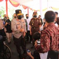 vaksinasi-di-polda-jatim-sasar-5000-penyandang-disabilitas-dan-odgj