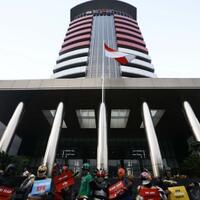 bupati-bintan-ditetapkan-tersangka-kasus-korupsi-cukai