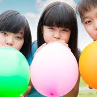 lomba-tiup-balon-ikut-memeriahkan-kemerdekaan-ri-ramenya-di-rumah-saja-mau-coba