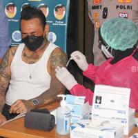 ngaku-pernah-terpapar-covid-19-ini-gejala-yang-dialami-jerinx-sid