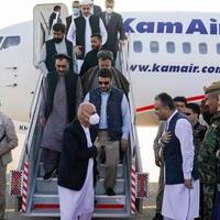 kabur-dari-afghanistan-presiden-ghani-bawa-banyak-uang-tunai