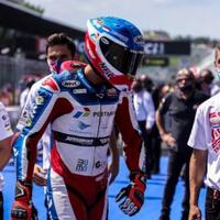 pertamina-mandalika-sag-team-pakai-atribut-dirgahayu-indonesia-di-moto2-austria