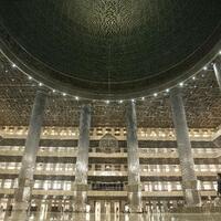 istiqlal-gelar-salat-jumat-hari-ini-jemaah-wajib-tunjukkan-kartu-vaksin
