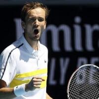 cincinnati-masters-bungkam-dimitrov-daniil-medvedev-ke-perempat-final