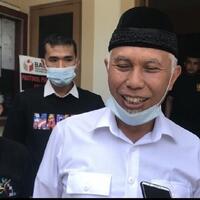 jurus-menghindar-gubernur-sumbar-soal-surat-minta-sumbangan