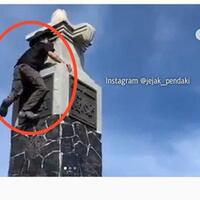 viral-pendaki-panjat-tugu-hargo-dumilah-di-puncak-gunung-lawu-diblacklist-bupati
