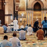 uni-emirat-cari-lowongan-imam-masjid-untuk-warga-indonesia-ini-syaratnya