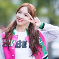 sebelum-tidur-nayeon--twice--ternyata-punya-kebiasaan-ini