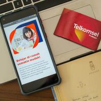 jadwal-penyaluran-kuota-internet-gratis-kemendikbud-2021-dari-telkomsel