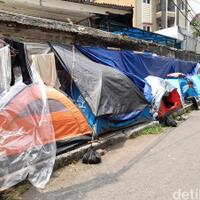 unhcr-minta-pengungsi-afghanistan-di-tenda-kebon-sirih-sadar-kenyataan