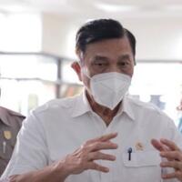 luhut-somasi-haris-azhar-dan-fatia-maulidiyanti-pengamat-tidak-baca-uu