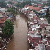 kumuh-dan-tidak-tertata-daerah-daerah-di-indonesia-ini-butuh-berbenah