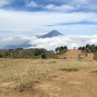 perjalanan-napak-tilas-mengantarkan-penghuni-gunung-prau-yang-tersesat