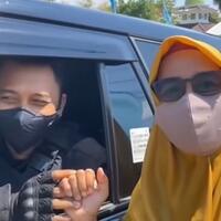 viral-momen-paspampres-bertemu-orangtuanya-di-jalanan-saat-bertugas-kawal-presiden