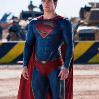 viral-2-maling-hanya-pakai-celana-dalam-bak-tuyul-ambil-kotak-amal-di-masjid