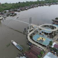 jembatan-rolle-coaster-antasan-bromo-banjarmasin